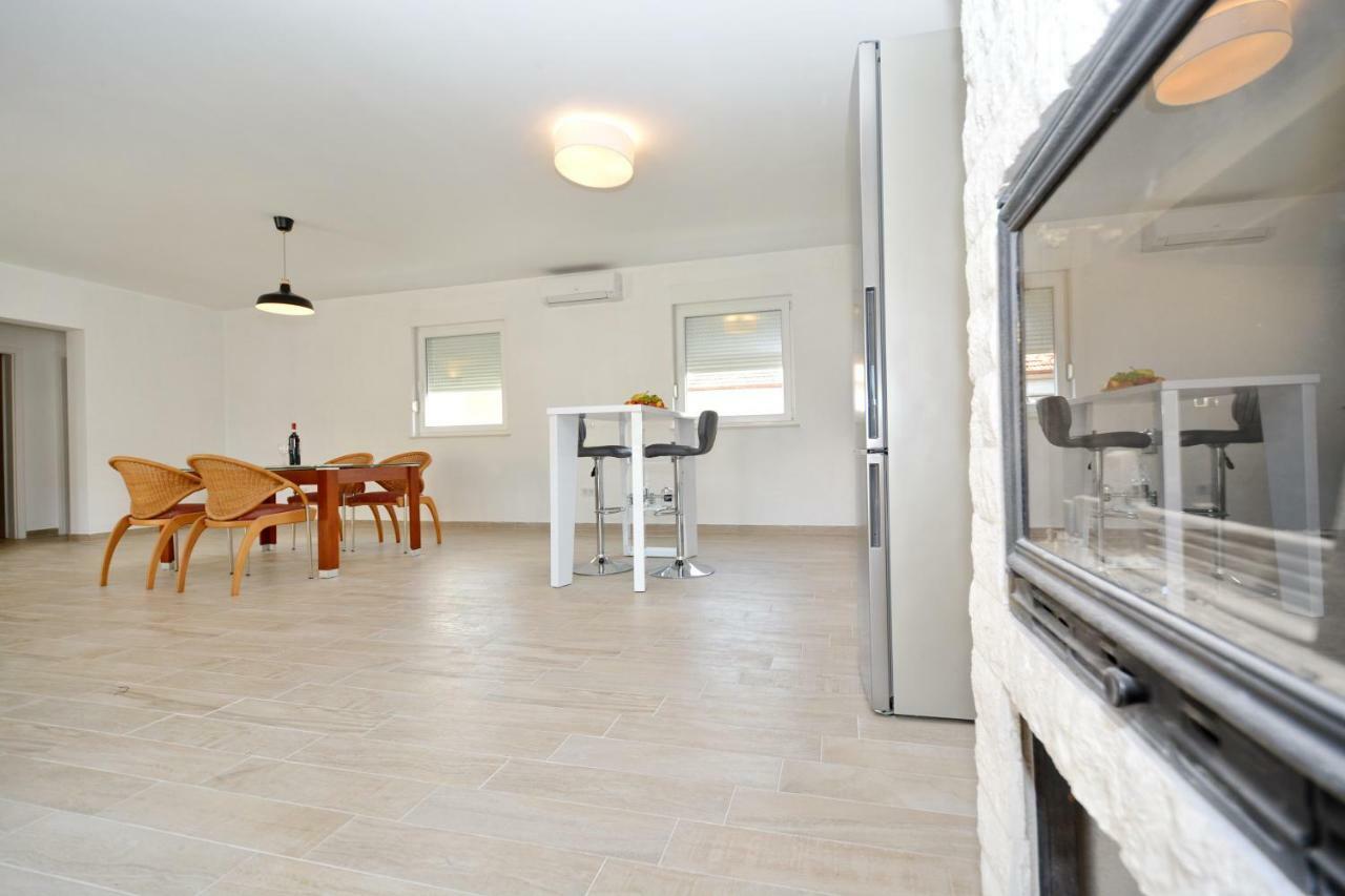 Apartment Pan ซาดาร์ ภายนอก รูปภาพ