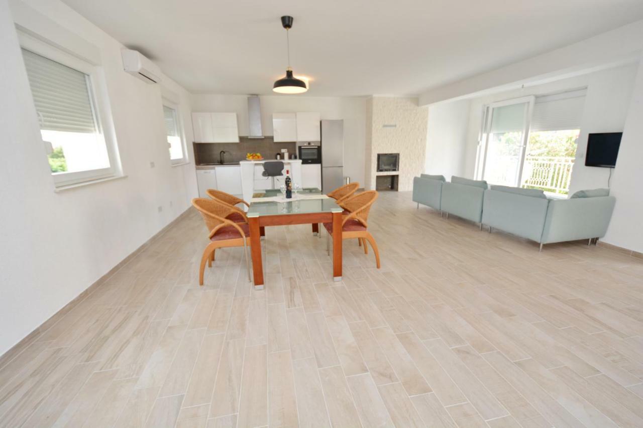 Apartment Pan ซาดาร์ ภายนอก รูปภาพ